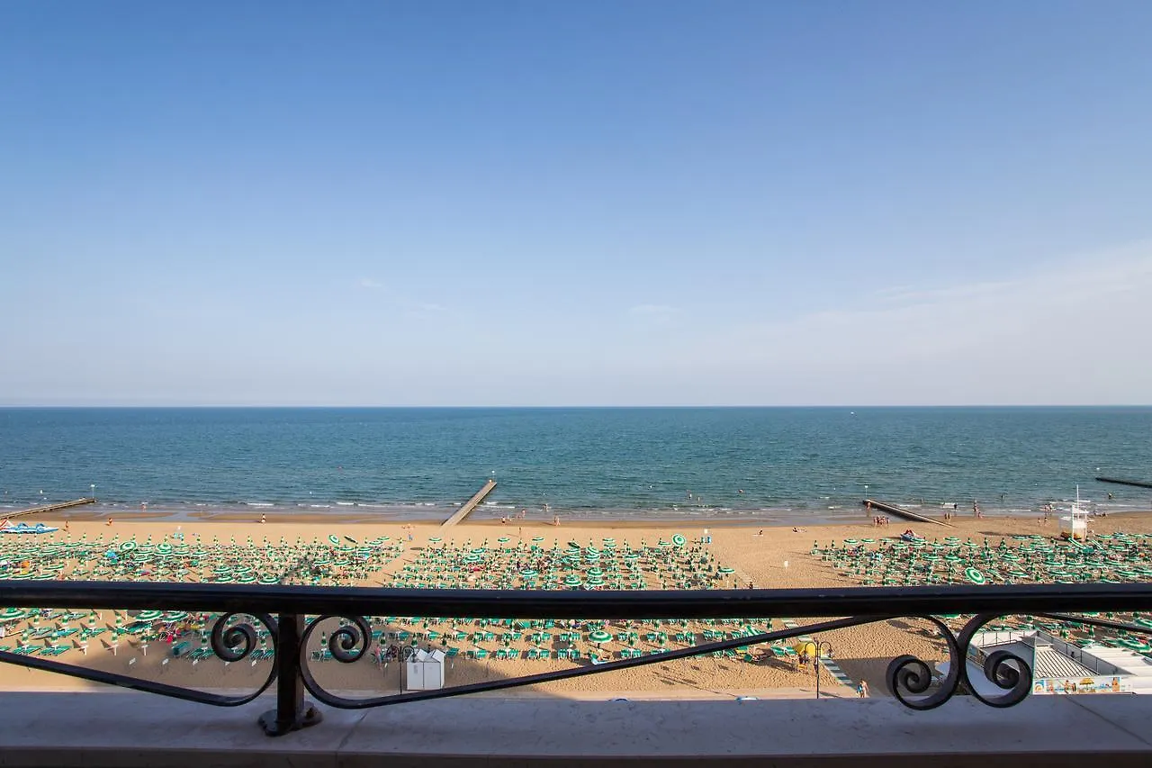 Hotel Elpiro Lido di Jesolo 4*,  Olaszország